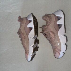 Nike Women's Sneakers in Pink and White